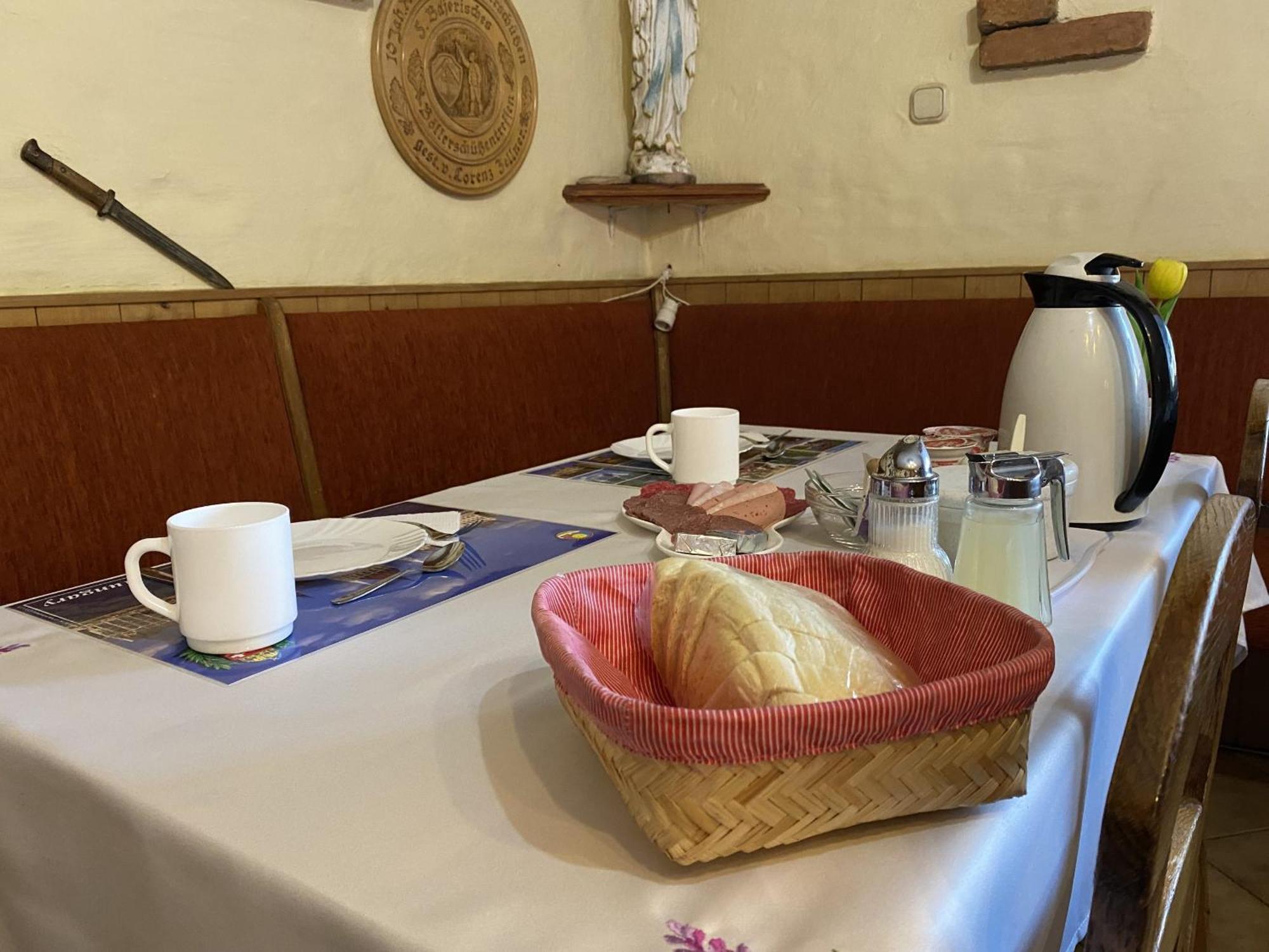 Lenzl'S Panzio Bed & Breakfast Szigetvar Luaran gambar