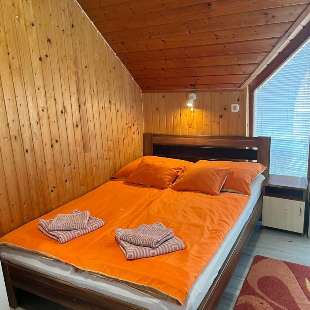 Lenzl'S Panzio Bed & Breakfast Szigetvar Luaran gambar